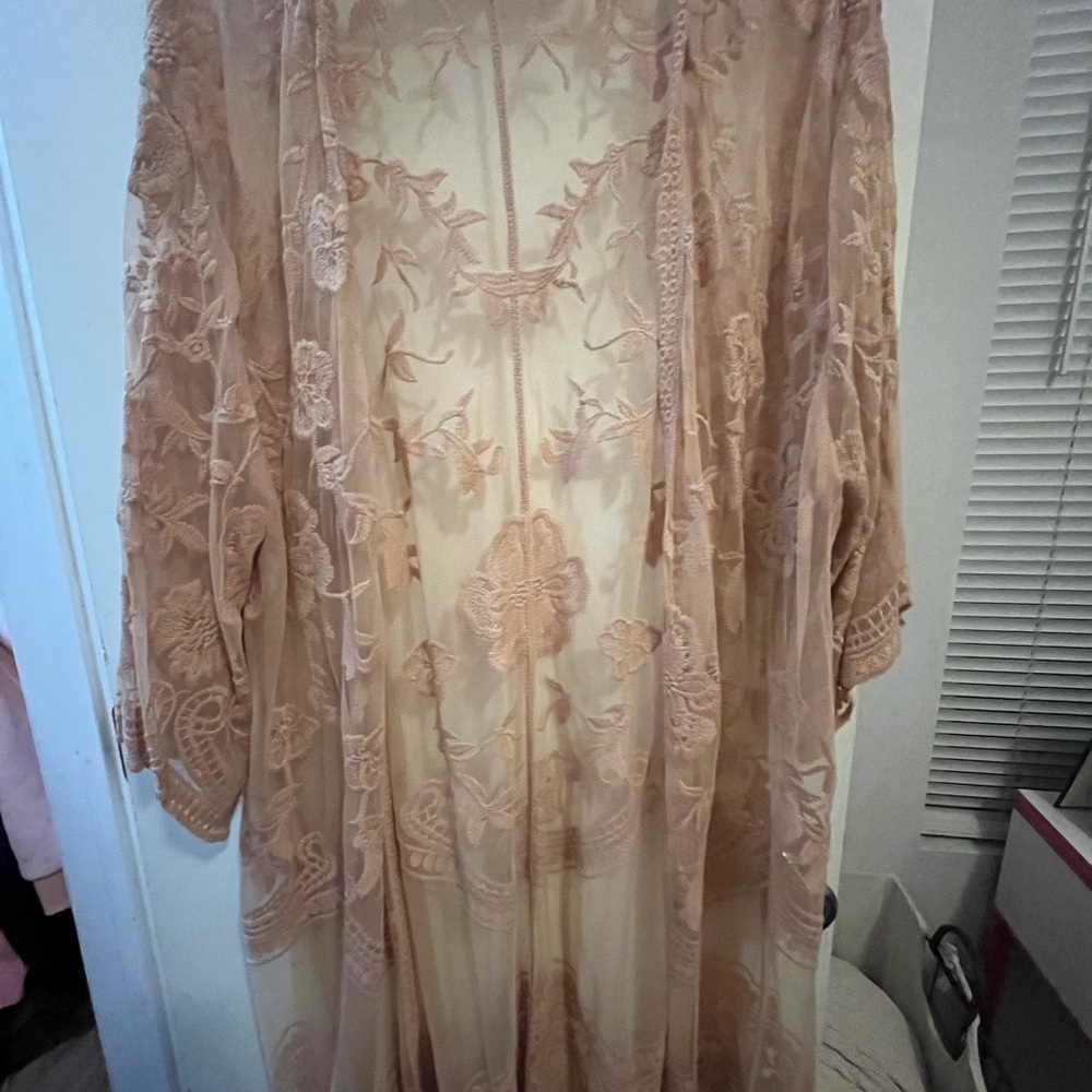 Elegant Lace Kimono Robe